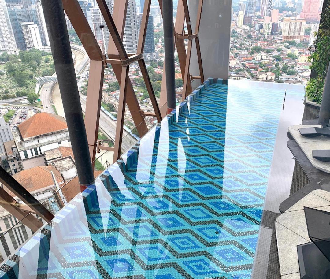 Scarletz Suites Klcc By Gc Luxury Suites กัวลาลัมเปอร์ ภายนอก รูปภาพ
