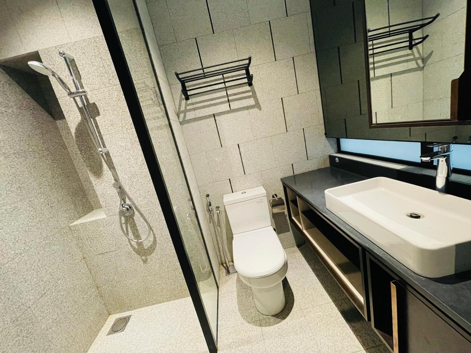 Scarletz Suites Klcc By Gc Luxury Suites กัวลาลัมเปอร์ ภายนอก รูปภาพ
