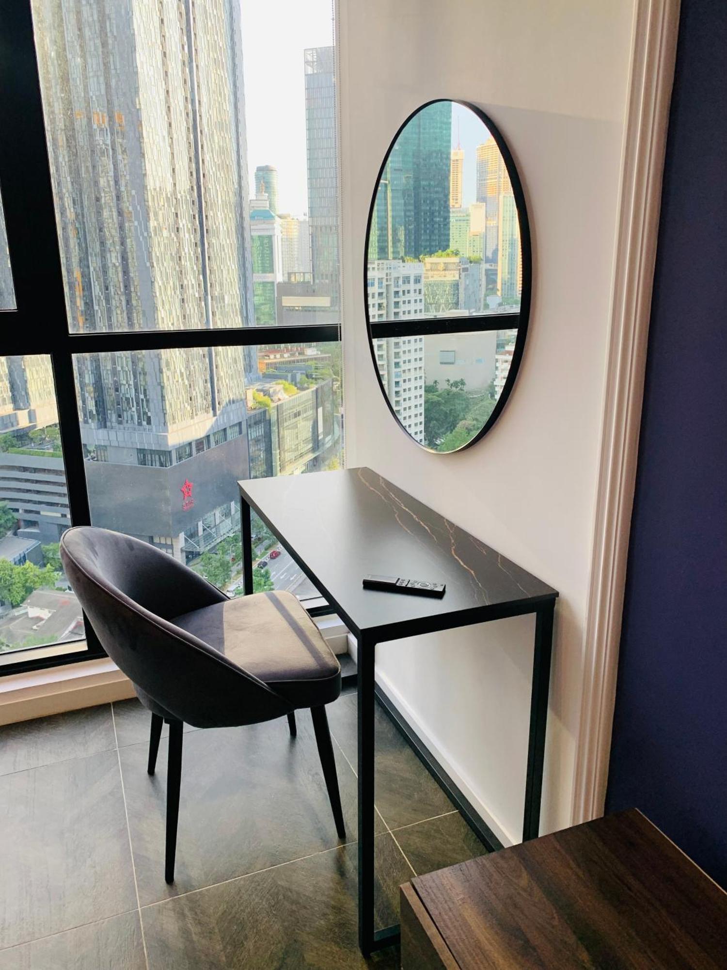 Scarletz Suites Klcc By Gc Luxury Suites กัวลาลัมเปอร์ ภายนอก รูปภาพ