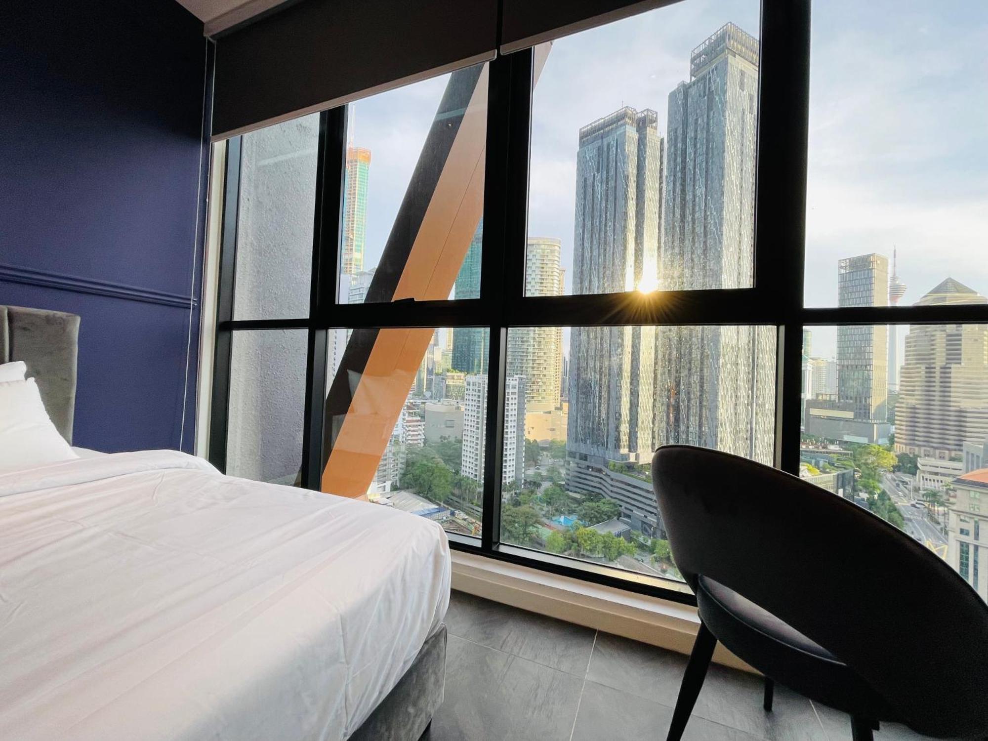 Scarletz Suites Klcc By Gc Luxury Suites กัวลาลัมเปอร์ ภายนอก รูปภาพ