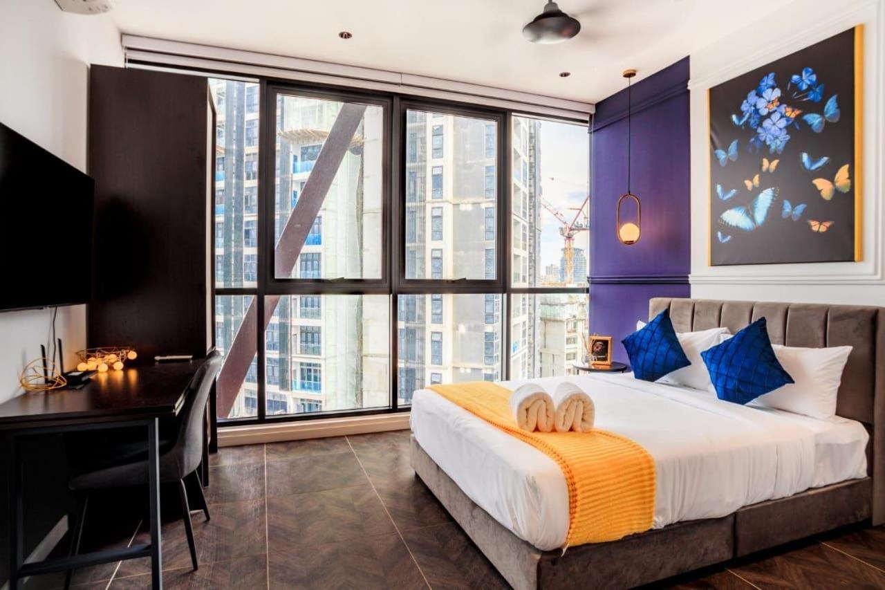 Scarletz Suites Klcc By Gc Luxury Suites กัวลาลัมเปอร์ ภายนอก รูปภาพ